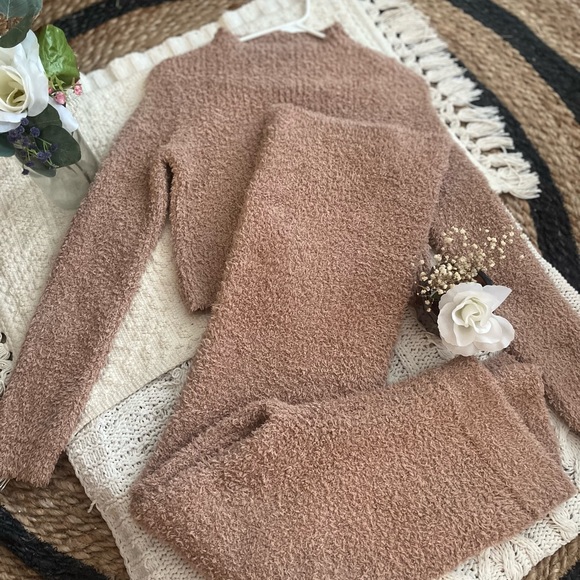 Aeropostale Fuzzy Loungewear Matching Set - Picture 2 of 8